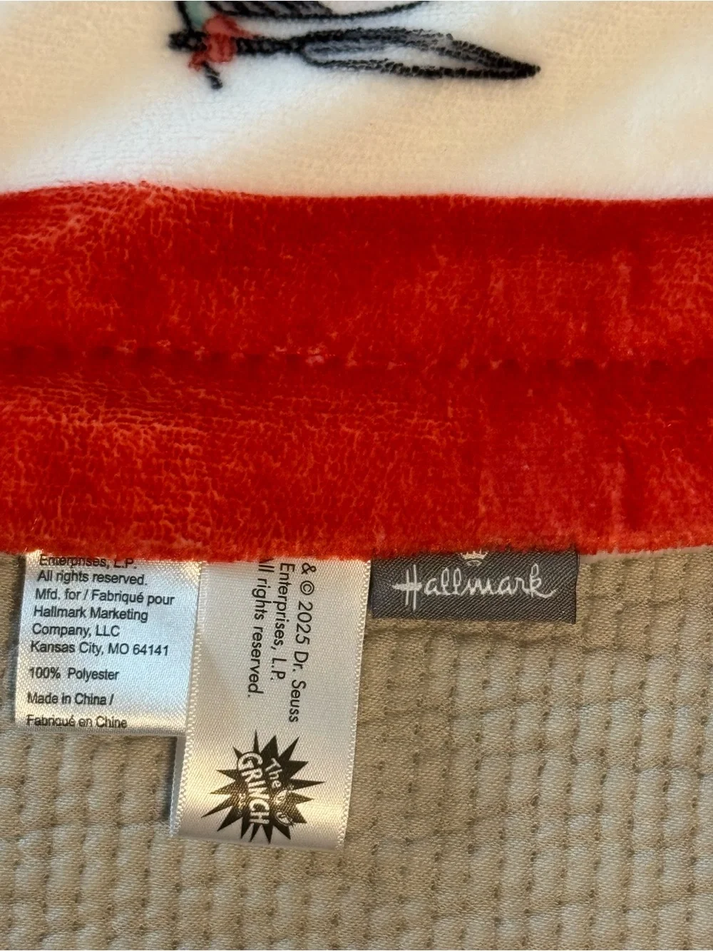 Hallmark Dr. Seuss How the Grinch Stole Christmas Fleece Blanket